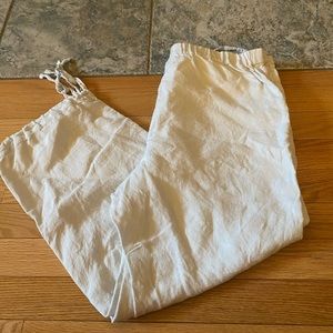 Women’s Banana Republic size 8 linen capris